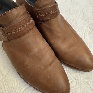 Eileen Fisher Tan Leather Loafers